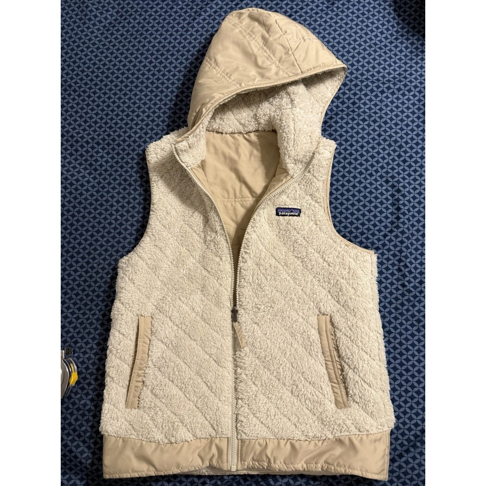 Patagonia Women's Reversible Hooded Full Zip Vest Beige Ivory - Picture 5 of 5